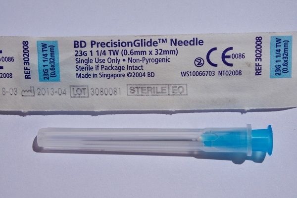 BD 23 gauge x 1 1/4 inch needle