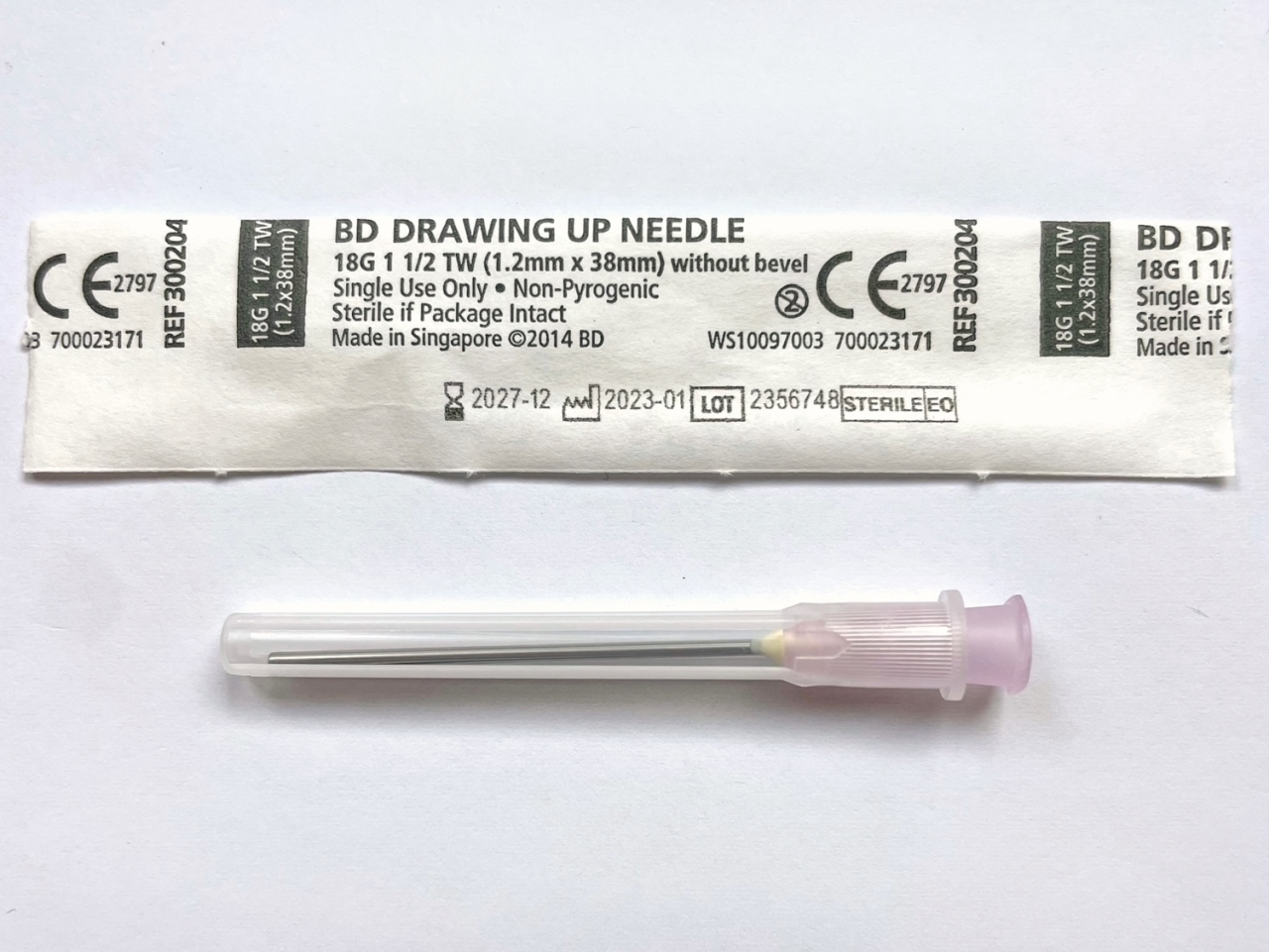 BD 18 gauge x 1 1/2 inch blunt ended needle